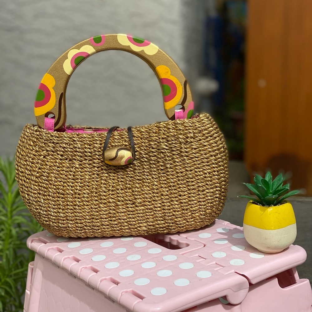 Metallic Straw Purse